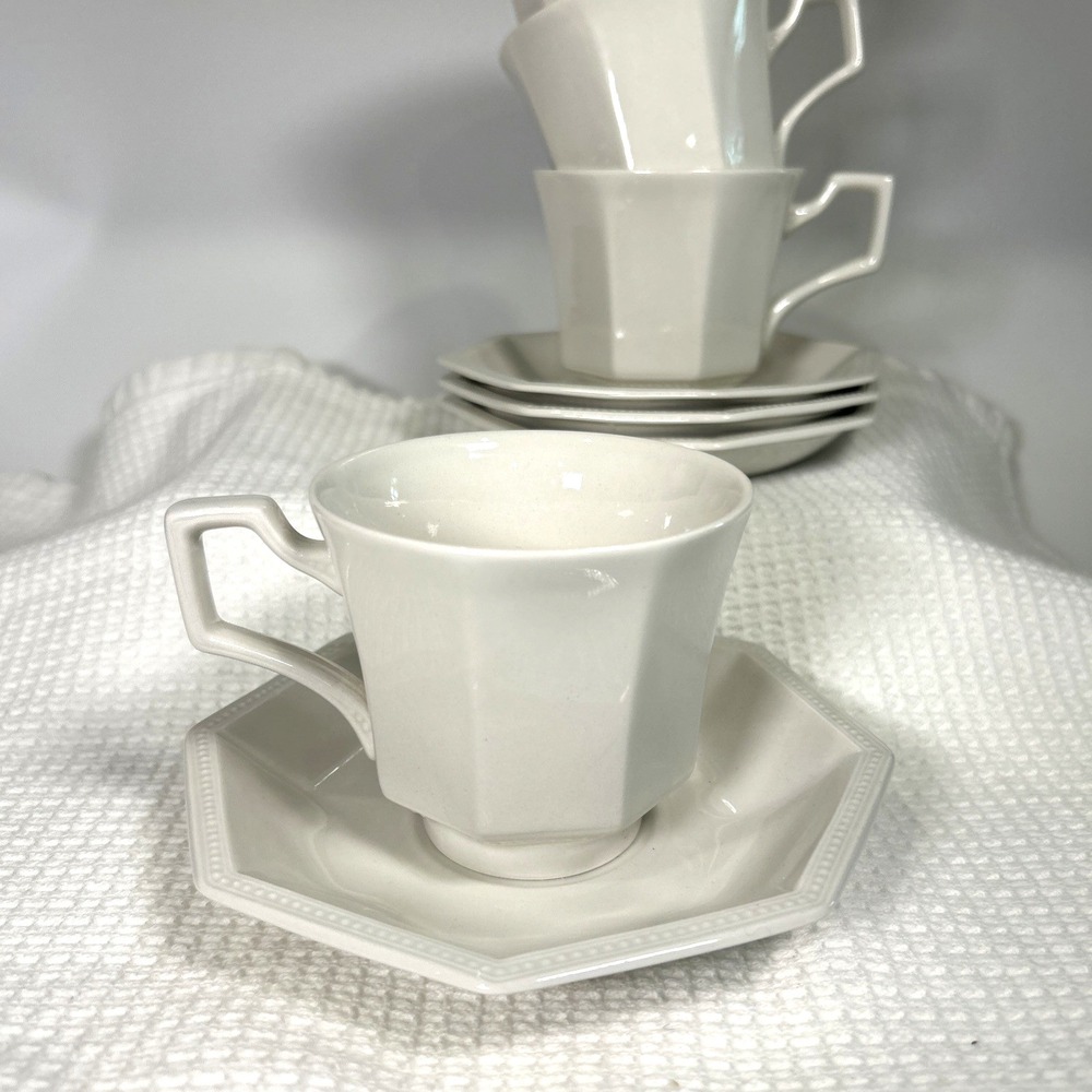 MCM Johnson Brothers Heritage White Tea Cup Saucer Made In England Set of 4